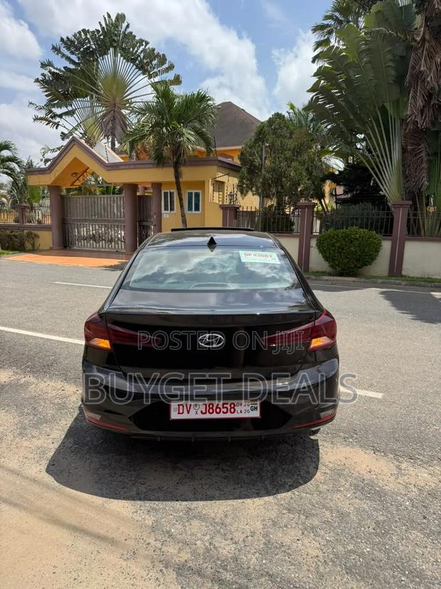 Hyundai Elantra SE 2020 Black
