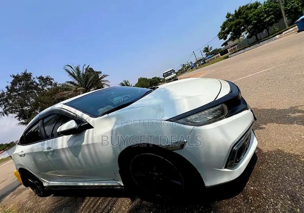 Honda Civic Sport 2021 White