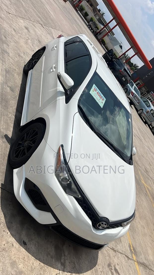 Toyota Corolla 2017 White