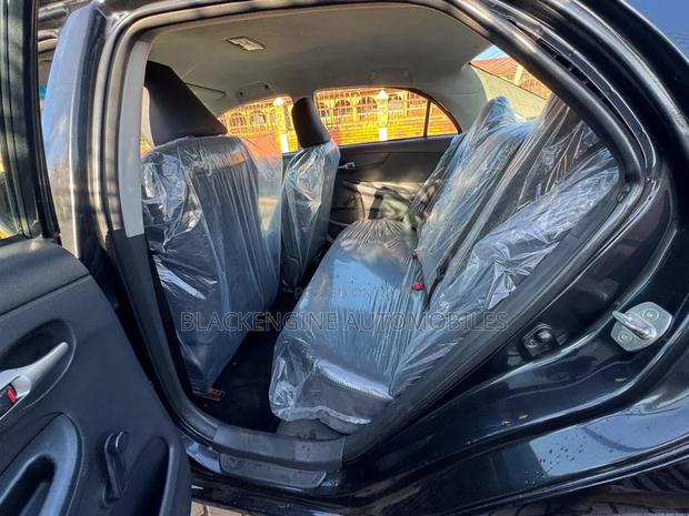 Toyota Corolla LE 4dr Sedan (1.8L 4cyl 4A) 2012 Black