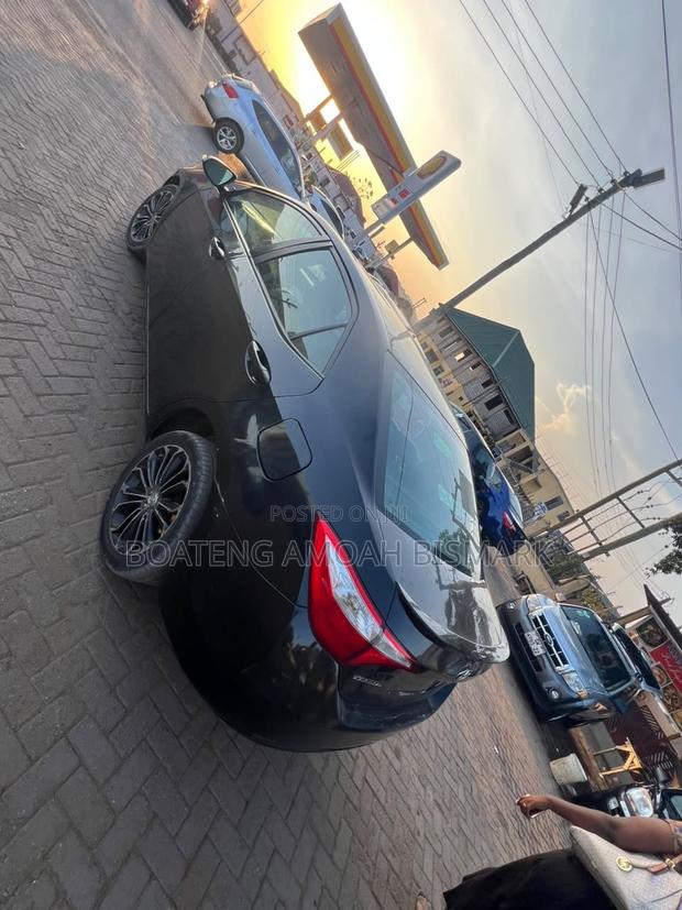 Toyota Corolla 2016 Black