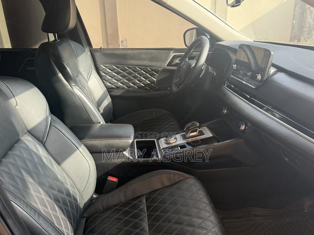 Mitsubishi Outlander SEL 2022 Black