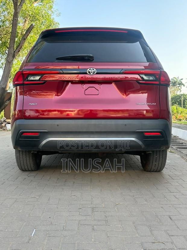 Toyota Grand Highlander Platinum AWD 2024