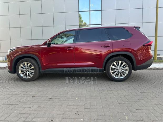 Toyota Grand Highlander Platinum AWD 2024