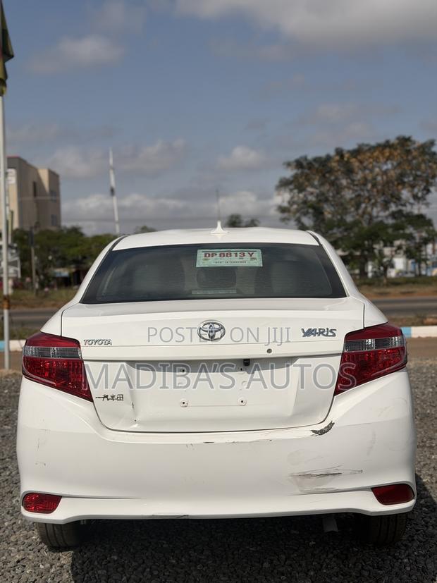 Toyota Yaris 2015 White