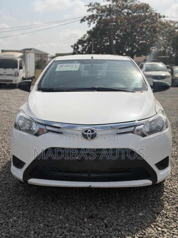 Toyota Yaris 2015 White