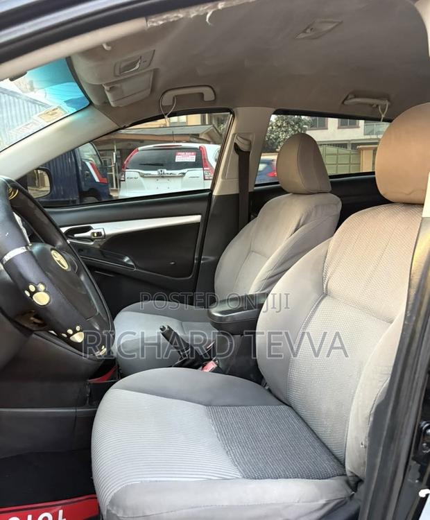 Toyota Matrix S Hatchback AWD (2.4L 4cyl 4A) 2010 Black