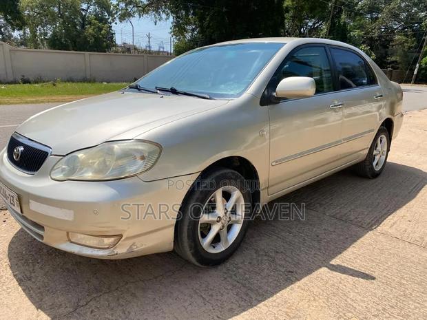 Toyota Corolla 2027 Gold