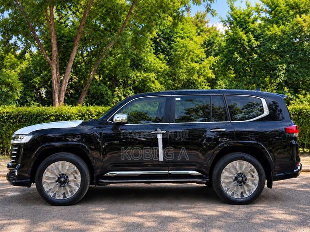 New Toyota Land Cruiser 2026 Black
