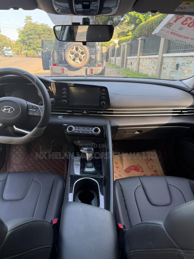 Hyundai Elantra 2021 Gray