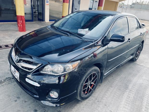 Toyota Corolla S 4dr Sedan (1.8L 4cyl 4A) 2013 Black