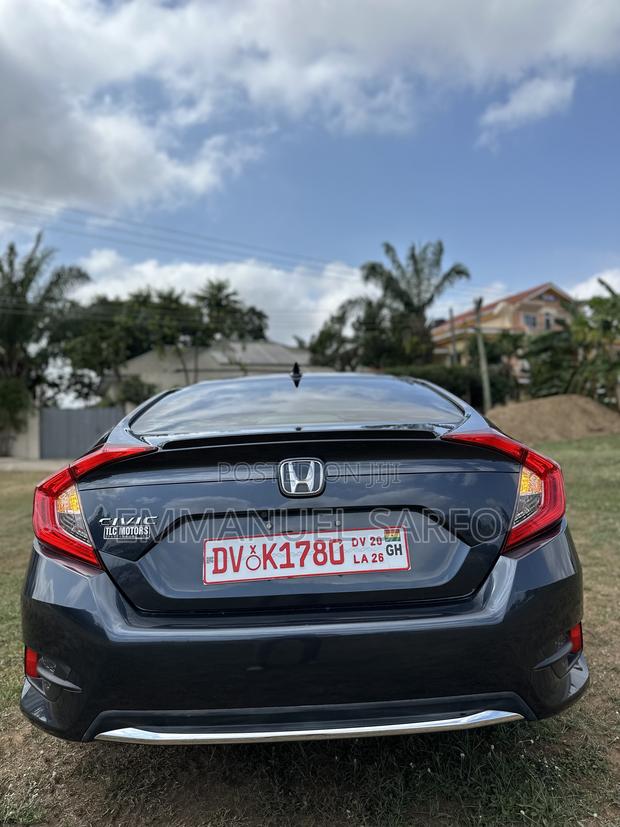 Honda Civic EX 2021 Gray