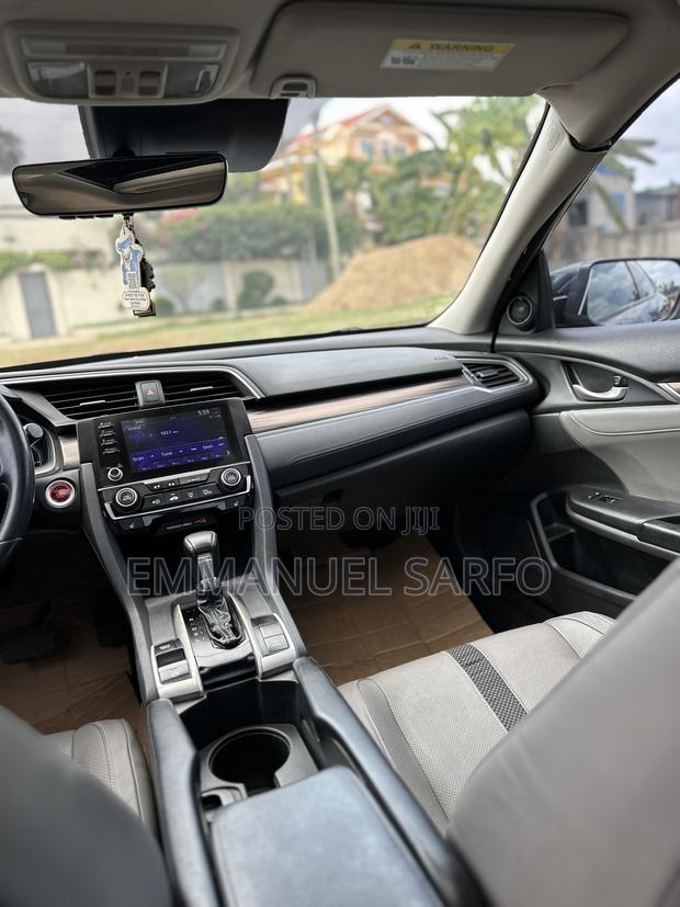 Honda Civic EX 2021 Gray