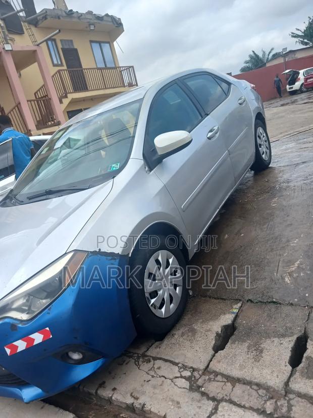 Toyota Corolla L 4dr Sedan (1.8L 4cyl 4A) 2015 Silver