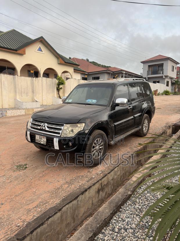 Mitsubishi Pajero 3.2 Di-Dc GLS 2010 Black
