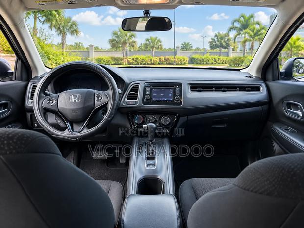 Honda HR-V 4dr SUV (1.5L 4cyl CVT) 2016 Purple
