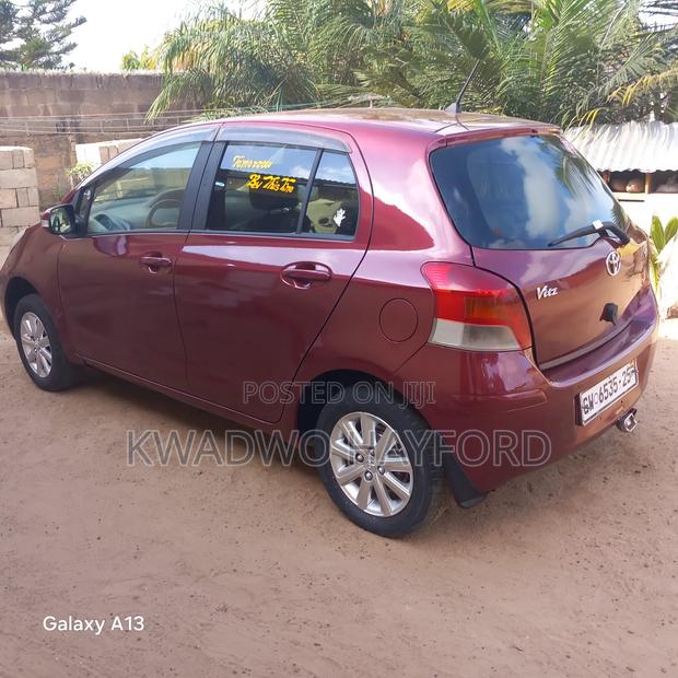 Toyota Vitz 1.3 FWD 3dr 2010 Red