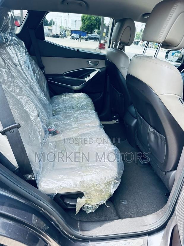 Hyundai Santa Fe Limited Ultimate AWD 2018 Silver