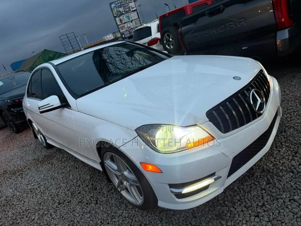 Mercedes-Benz C300 2014 White