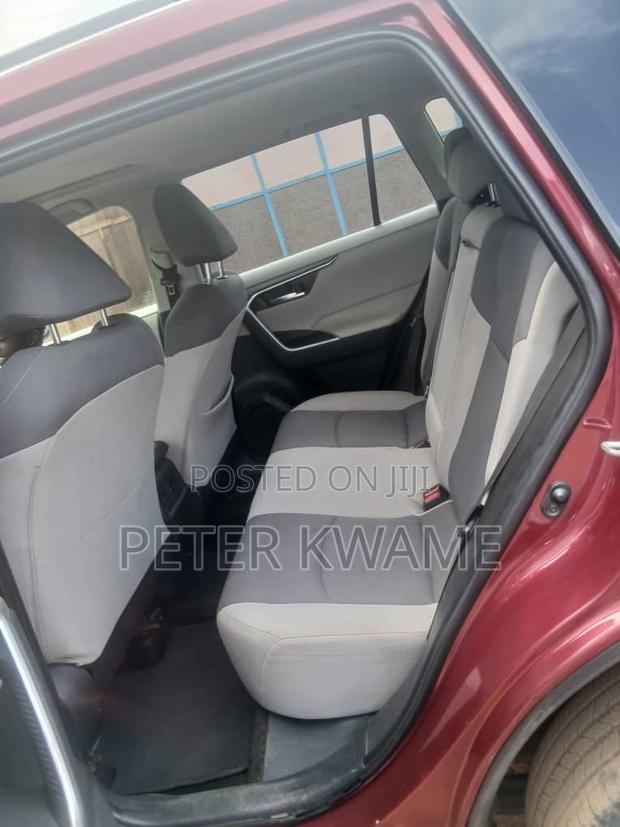 Toyota RAV4 XLE AWD 2020 Red