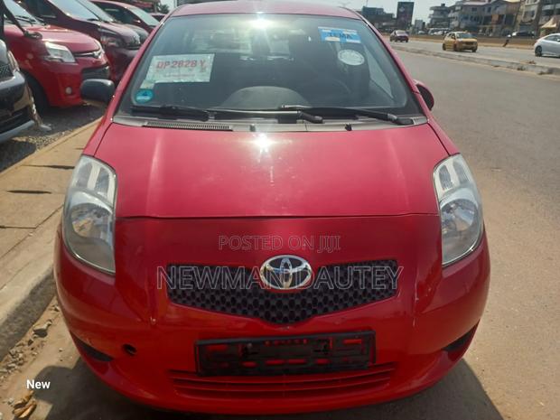 Toyota Yaris 2008 Red