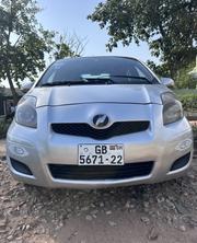 Toyota Vitz 1.0 FWD 5dr 2010 Silver for sale