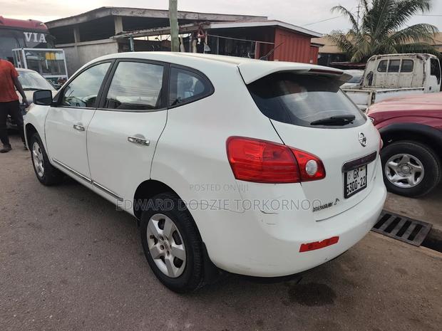 Nissan Rogue 2012 White