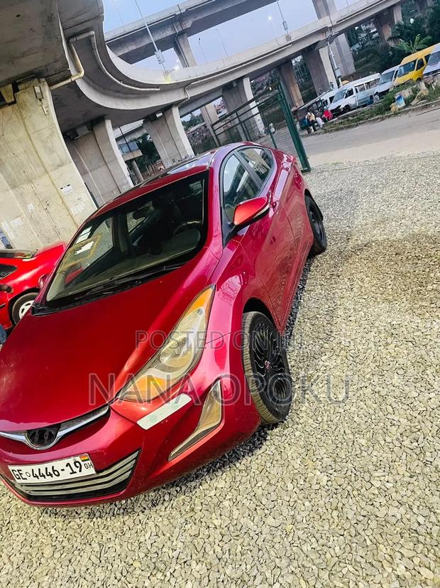 Hyundai Elantra 2015 Red