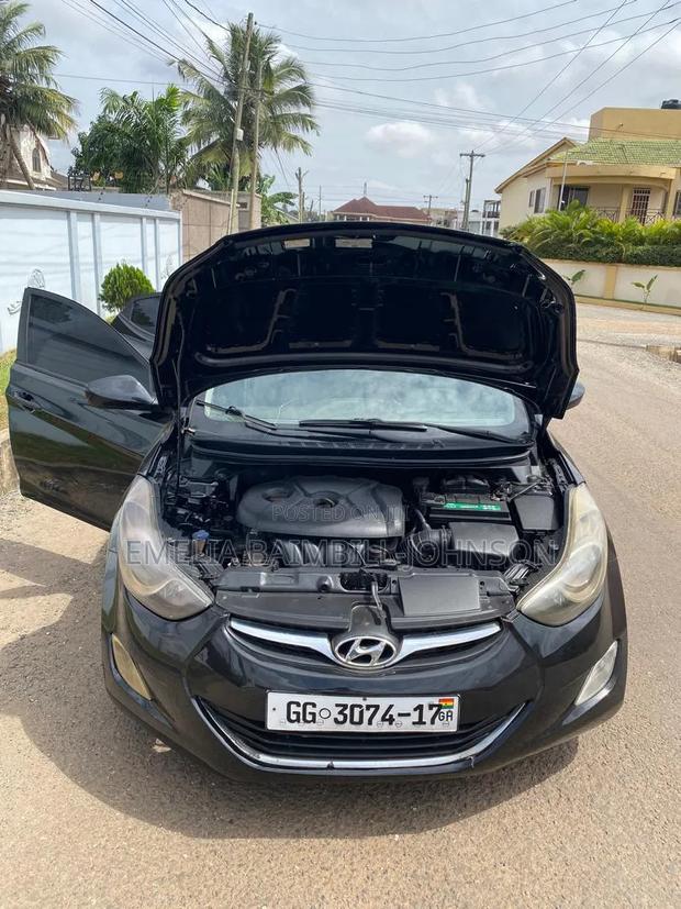 Hyundai Elantra 2012 Black