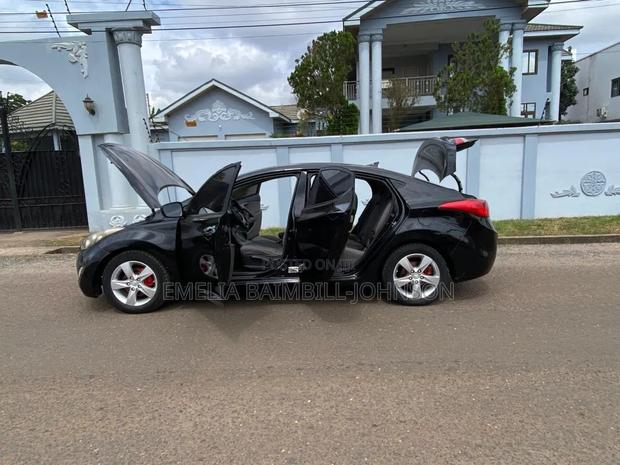 Hyundai Elantra 2012 Black