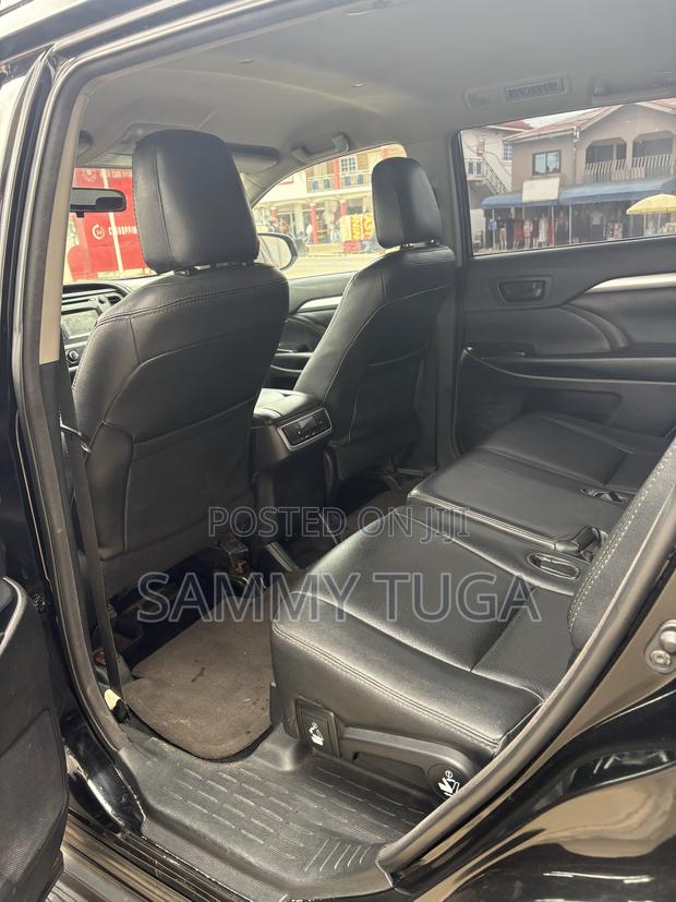 Toyota Highlander 2016 Black