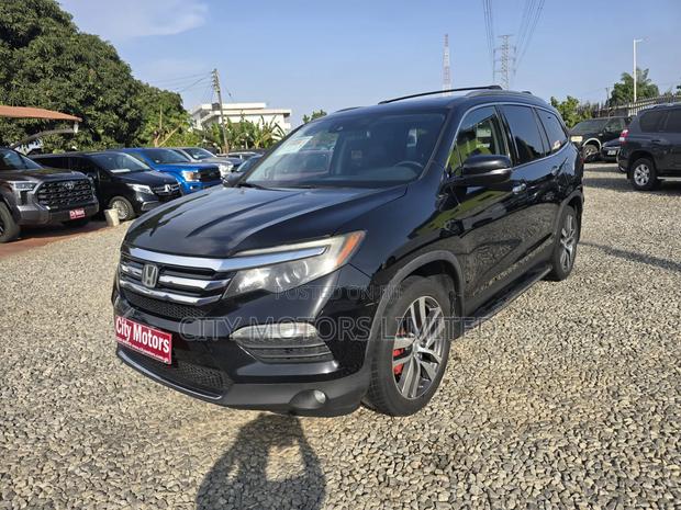 Honda Pilot Touring 4dr SUV 4WD (3.5L 6cyl 9A) 2016 Black