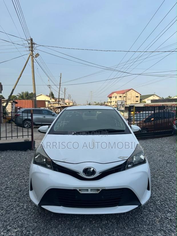 Toyota Vitz 1.3 FWD 5dr 2016 White