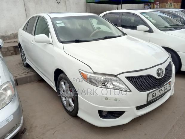 Toyota Camry SE 4dr Sedan (2.5L 4cyl 6AM) 2010 White