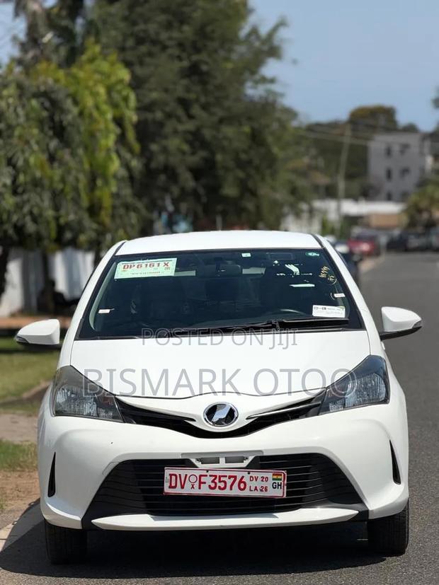 Toyota Vitz 1.3 AWD 3dr 2015 White