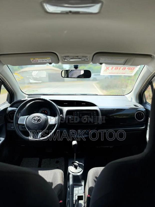 Toyota Vitz 1.3 AWD 3dr 2015 White