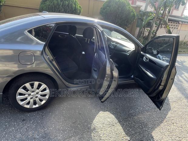 Nissan Sentra SV 2017 Gray