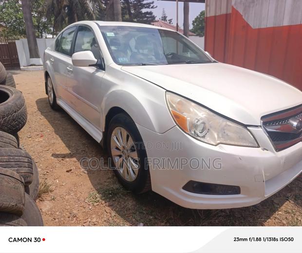 Subaru Legacy 2012 White