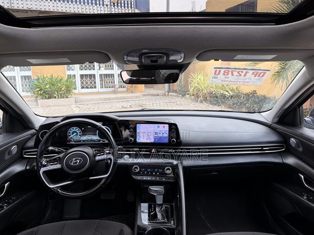 Hyundai Elantra SEL 2022 Black