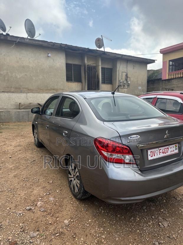 Mitsubishi Mirage G4 2023 Gray