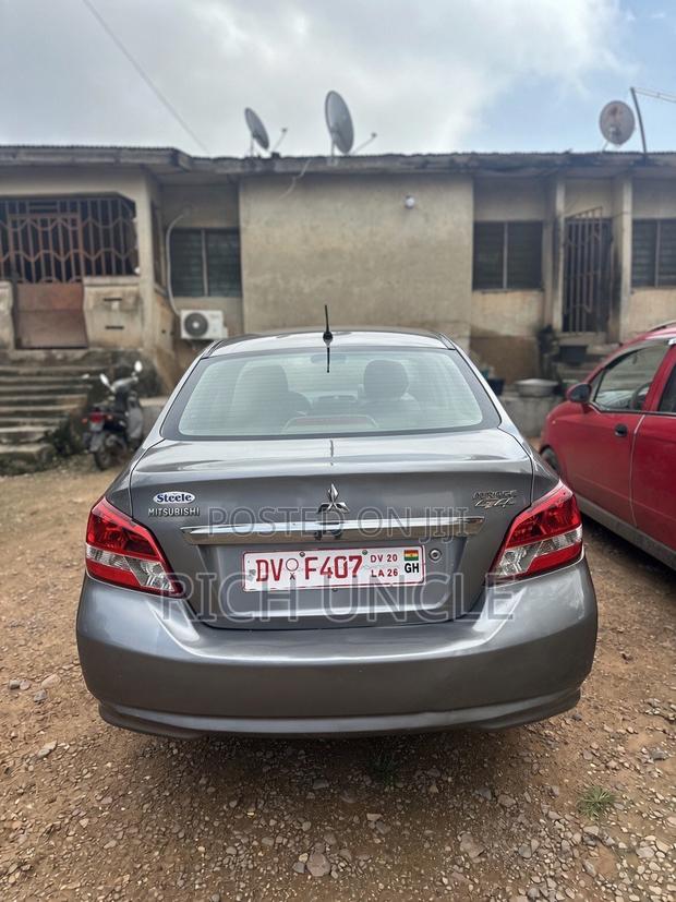 Mitsubishi Mirage G4 2023 Gray