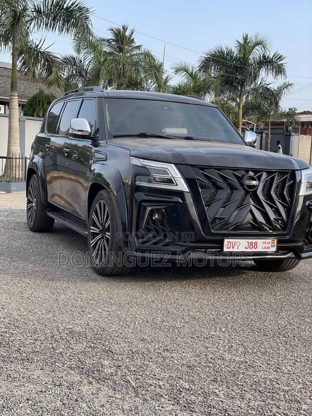 Nissan Patrol 2010 Black
