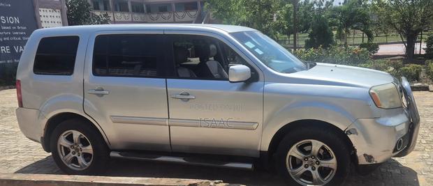 Honda Pilot 2012 Silver