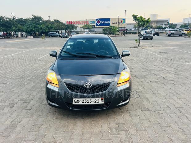 Toyota Yaris 2008 Gray