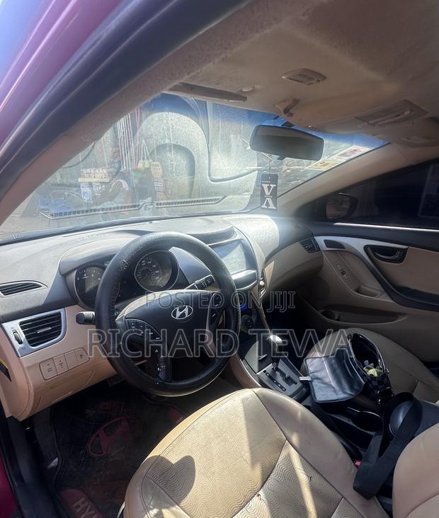 Hyundai Elantra Limited Sedan FWD (1.8L 4cyl 6A) 2013 Red