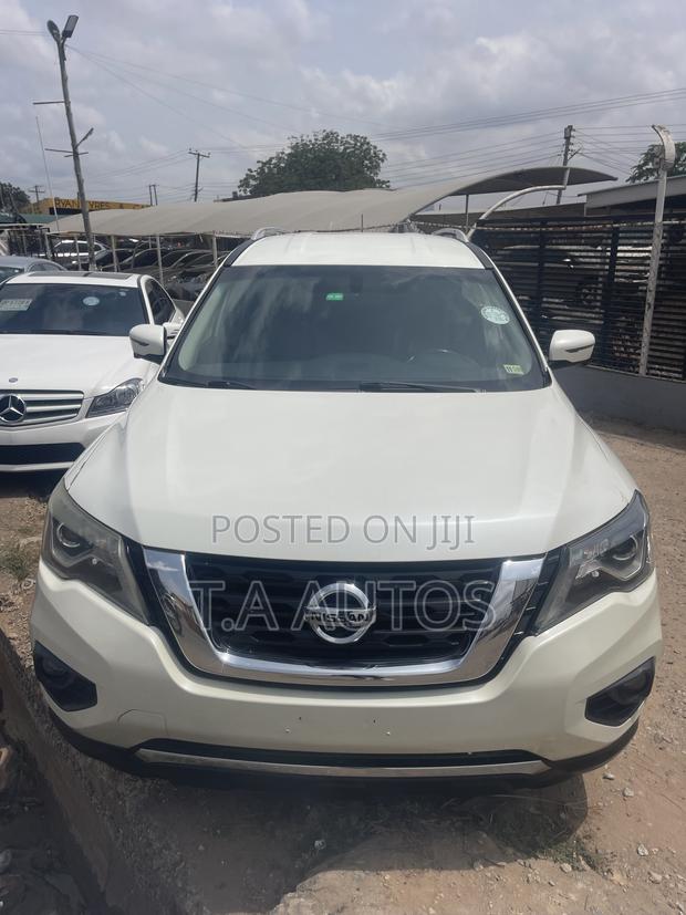 Nissan Pathfinder 2020 White