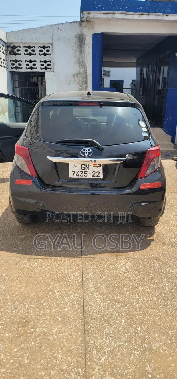 Toyota Vitz 2012 Black
