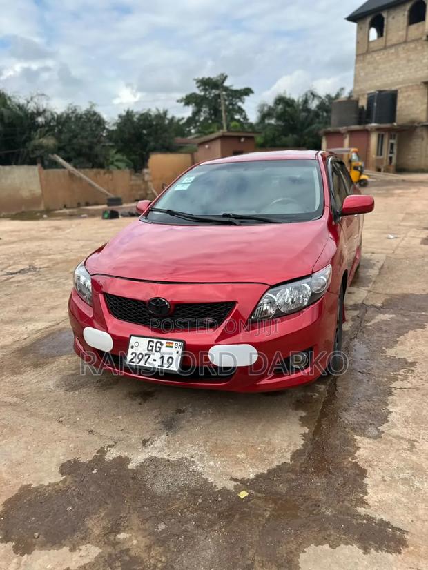 Toyota Corolla Base 4dr Sedan (1.8L 4cyl 5M) 2011 Red