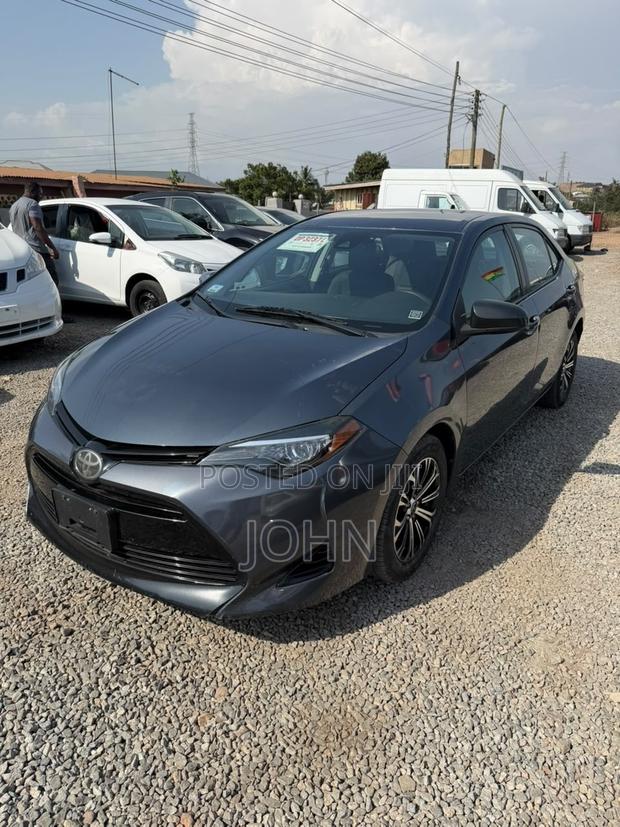 Toyota Corolla LE ECO 4dr Sedan (1.8L 4cyl CVT) 2017 Gray