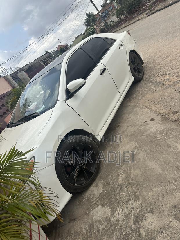 Toyota Camry 2012 White